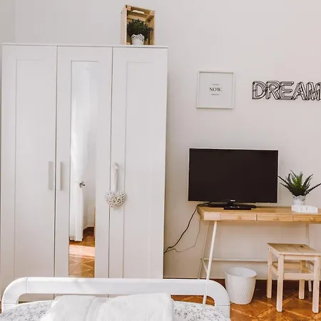 'na Casetta A Guest house Rome